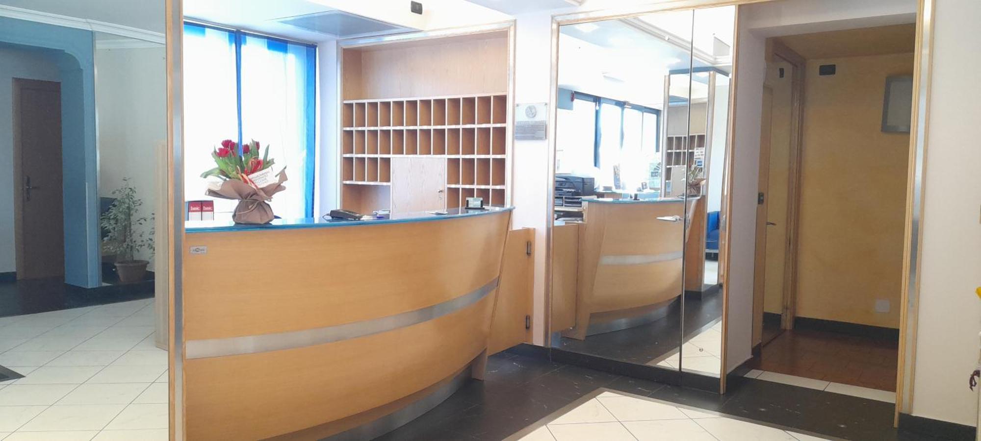 Hotel Ceretto Busca Luaran gambar